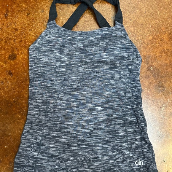 Alo workout tank - Picture 1 of 3